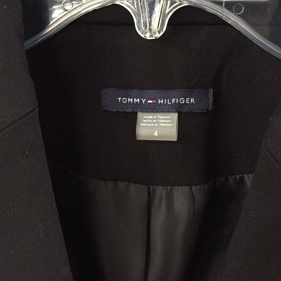 New with tags TOMMY HILFIGER BLACK BLAZER with brown buttons Size 4. Office/Out - Picture 2 of 8